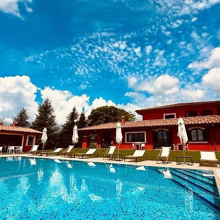 Agriturismo Borgo Imperiale วัลมนโตเน ภายนอก รูปภาพ