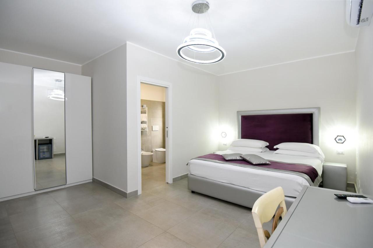 Agriturismo Borgo Imperiale วัลมนโตเน ภายนอก รูปภาพ