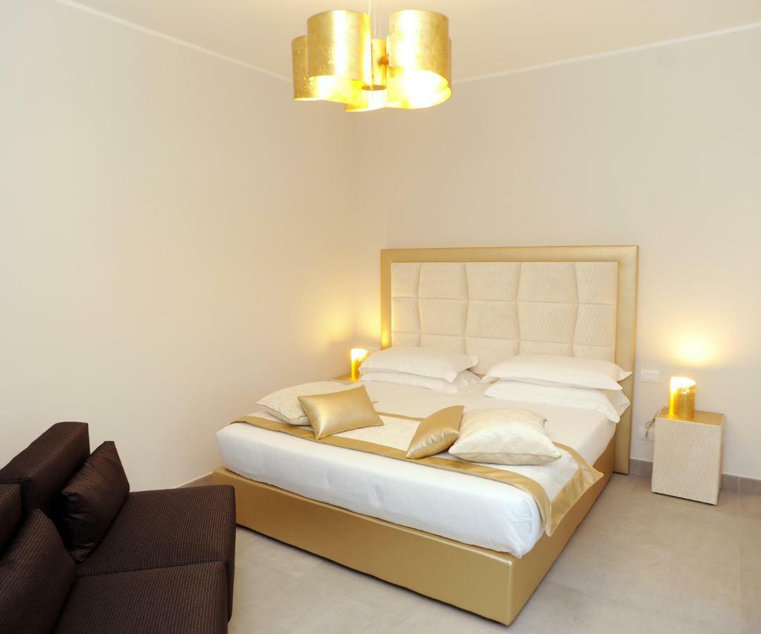 Agriturismo Borgo Imperiale วัลมนโตเน ภายนอก รูปภาพ